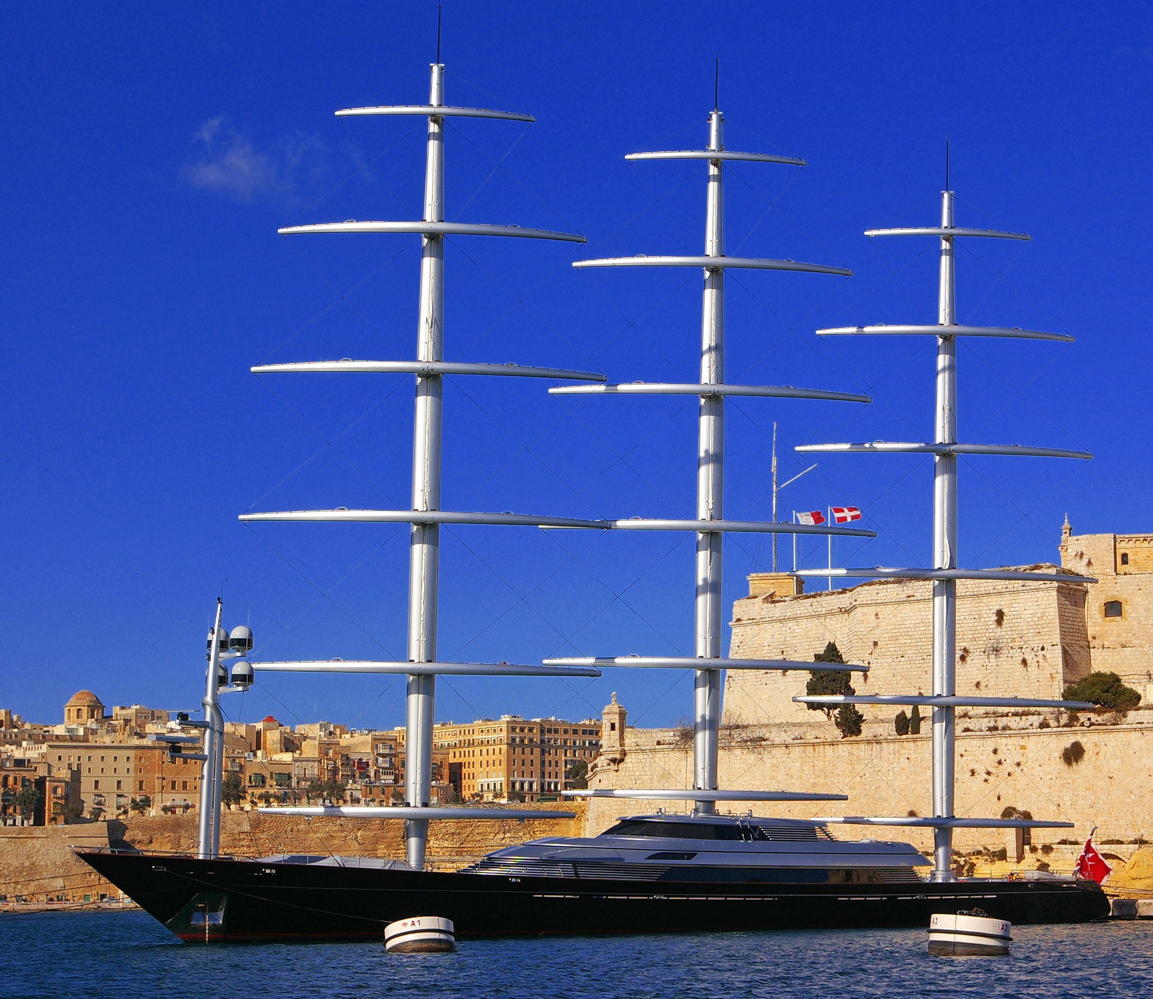 Yacht MALTESE FALCON, Perini Navi CHARTERWORLD Luxury Superyacht Charters